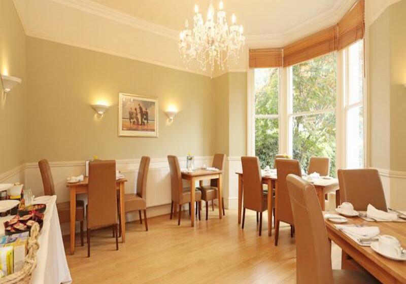 فندق Arden House