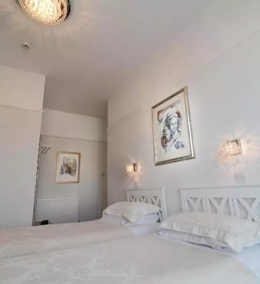 בית מלון כפרי Clifton Villa Southport