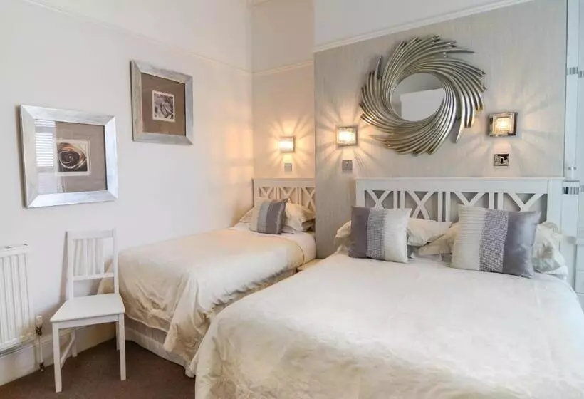 בית מלון כפרי Clifton Villa Southport