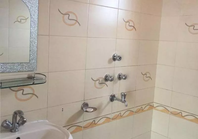 هتل Encounter Nepal & Spa