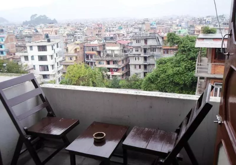 هتل Encounter Nepal & Spa