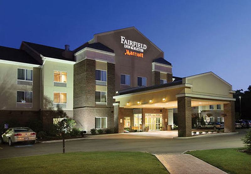 Otel Fairfield Inn & Suites By Marriott Weirton