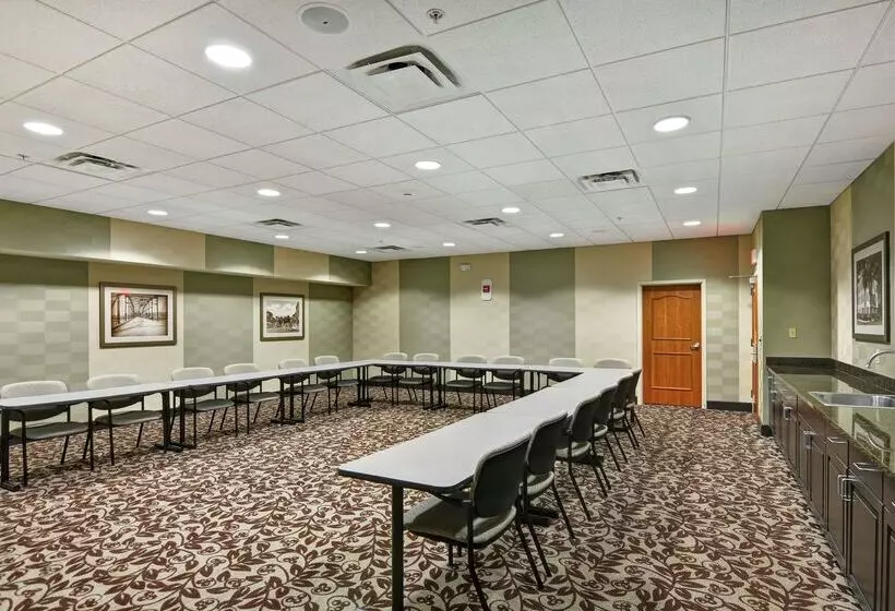 酒店 Hampton Inn Tunkhannock