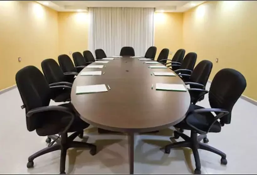 ホテル Hípico Inn