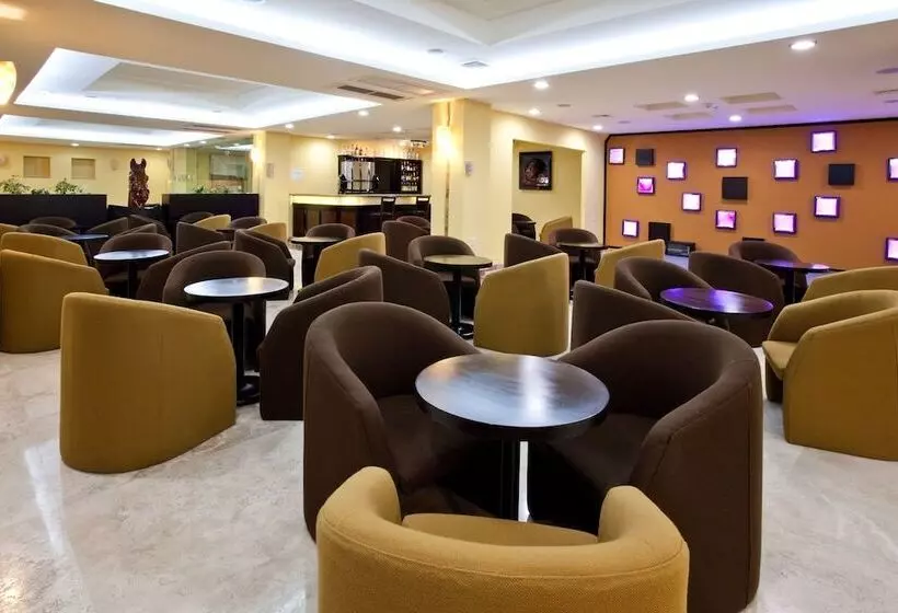 Отель Hípico Inn