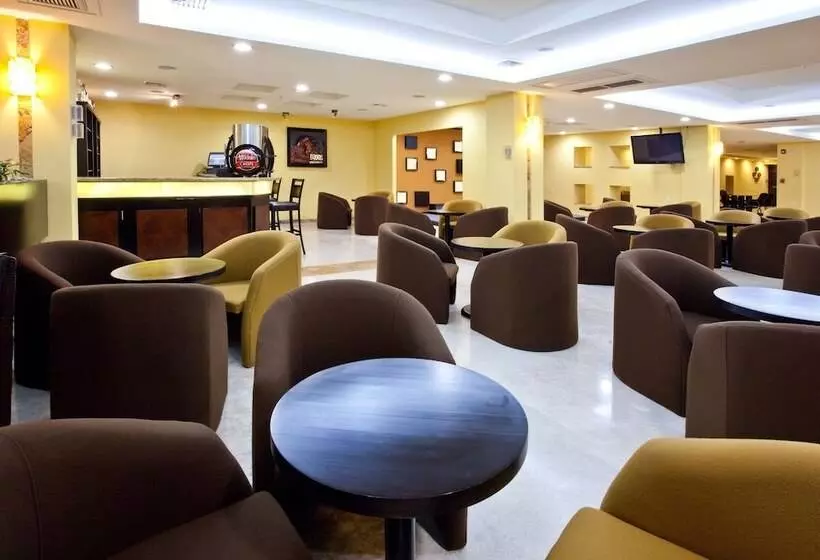 Отель Hípico Inn