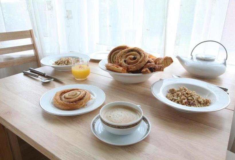 Отель Langdale House