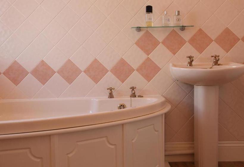 Отель Langdale House