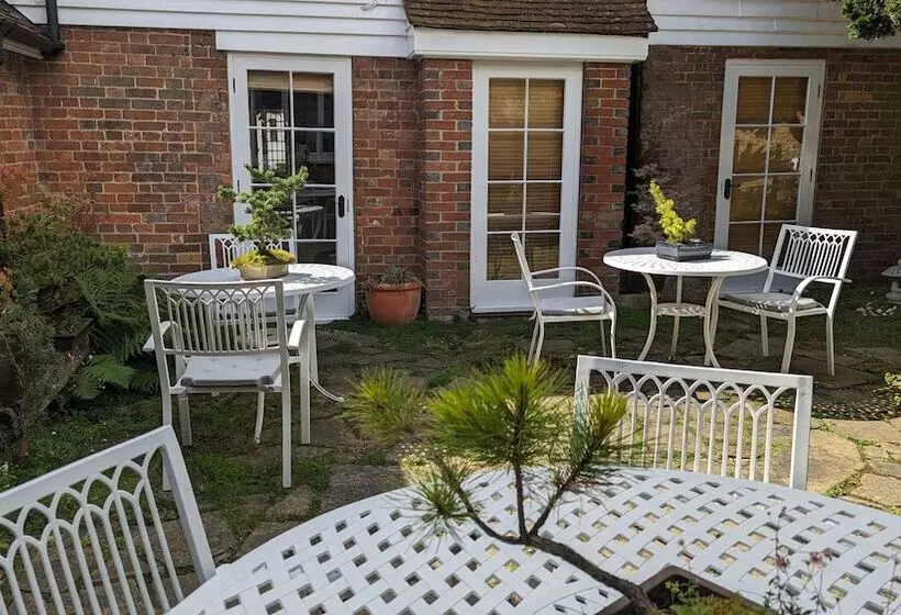 호텔 Little Dane Court