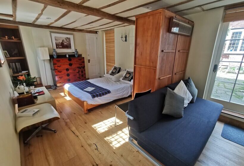 ホテル Little Dane Court