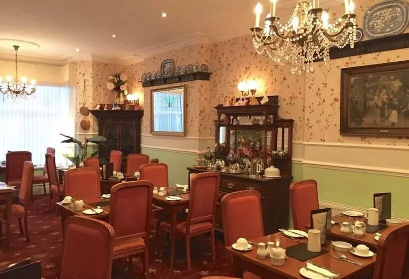 בית מלון כפרי Pelham Lodge