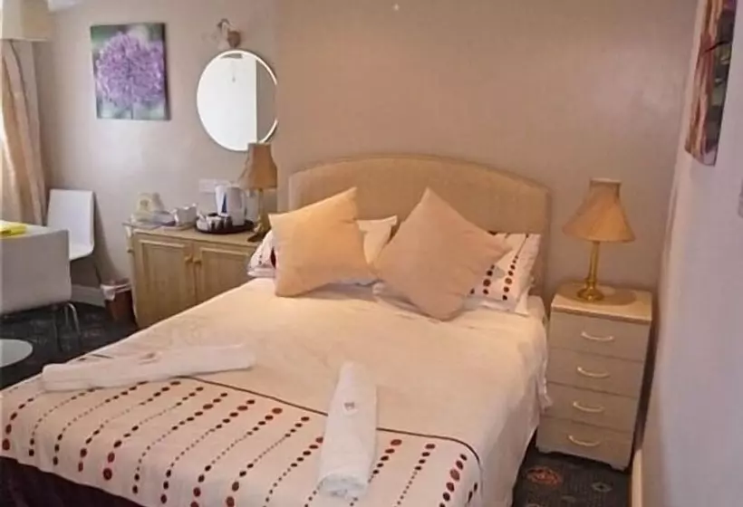 בית מלון כפרי Pelham Lodge