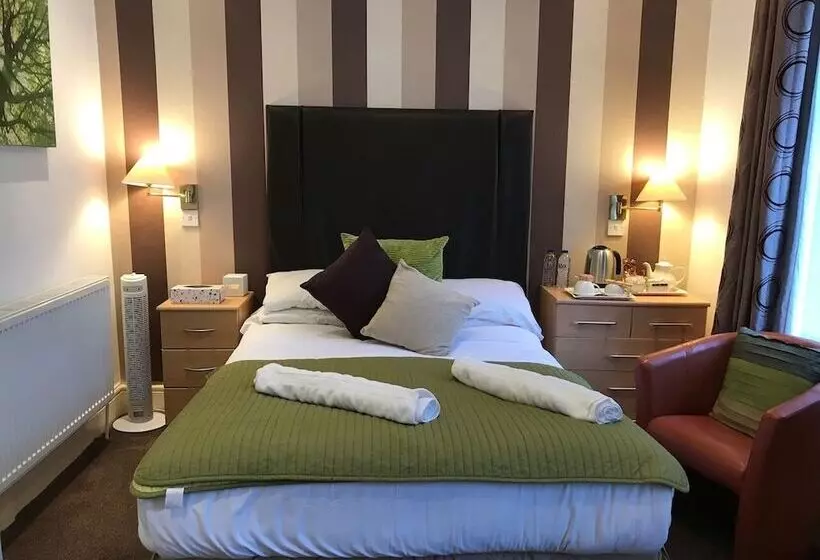 בית מלון כפרי Pelham Lodge