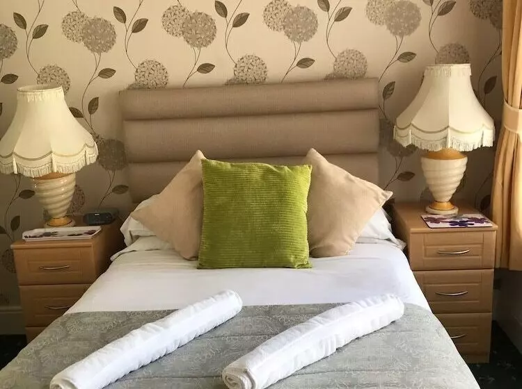 בית מלון כפרי Pelham Lodge