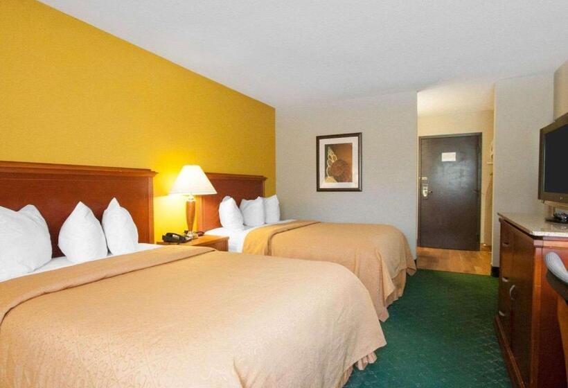 בית מלון כפרי Quality Inn Cairo I57