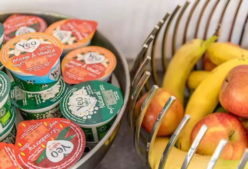 ホテル Queens Drive At Finsbury Park