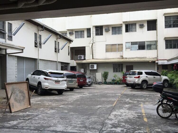 בית מלון כפרי Robbinsdale Residences