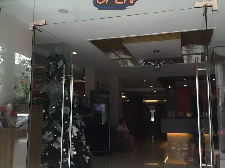 ホテル Robbinsdale Residences