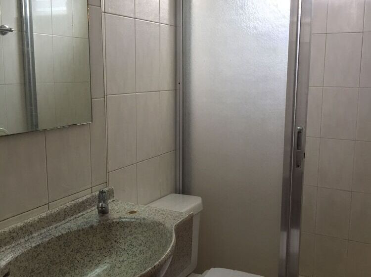 בית מלון כפרי Robbinsdale Residences