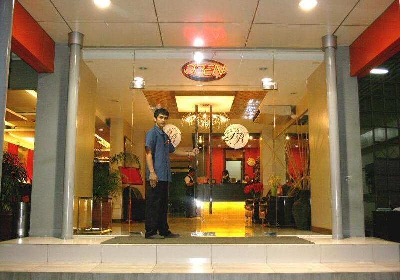 בית מלון כפרי Robbinsdale Residences