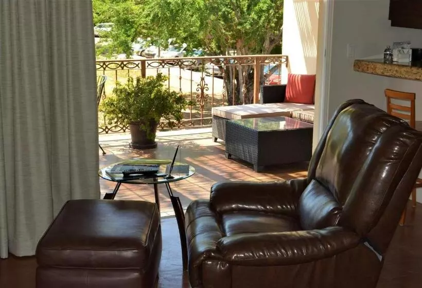 בית מלון כפרי San Angel Suites