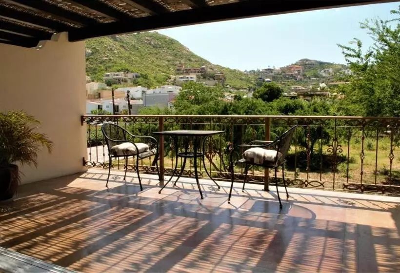 בית מלון כפרי San Angel Suites