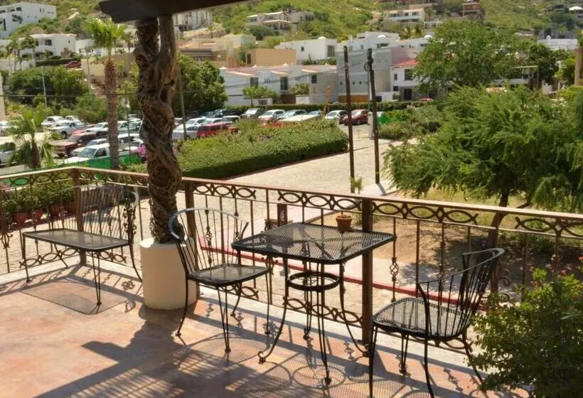 בית מלון כפרי San Angel Suites