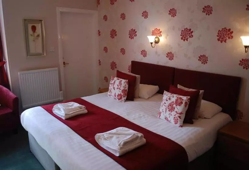 בית מלון כפרי The Ardyne Guest House