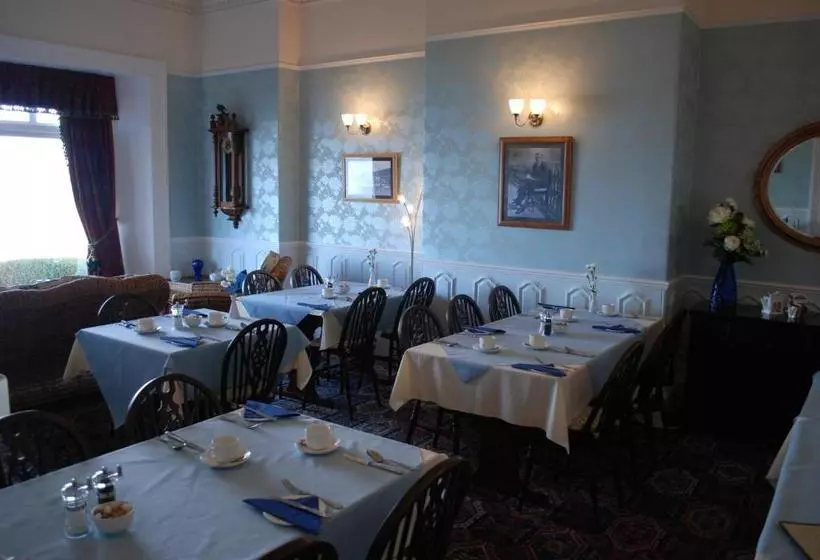 בית מלון כפרי The Ardyne Guest House