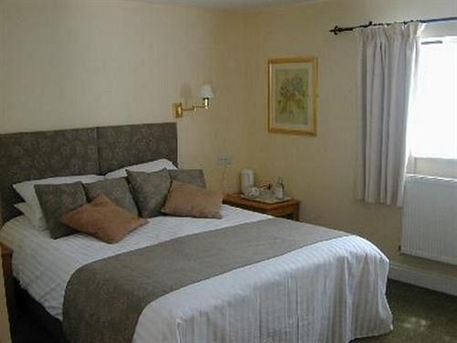 酒店 The Roebuck Inn