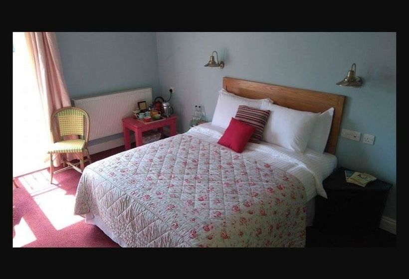 酒店 The Roebuck Inn