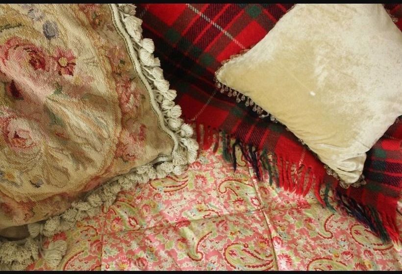 酒店 The Roebuck Inn