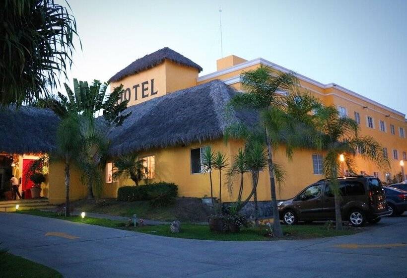 ホテル Zar Colima