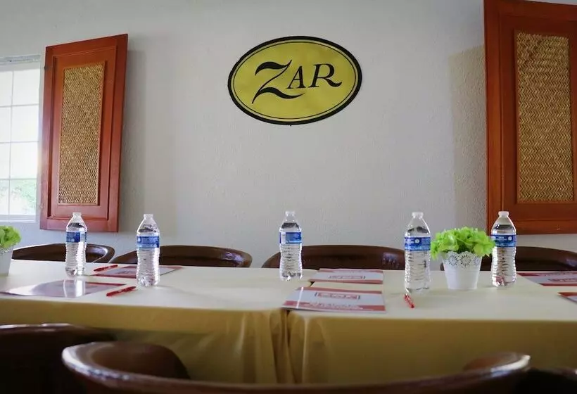 ホテル Zar Colima