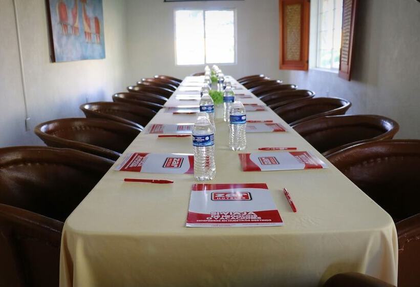 ホテル Zar Colima