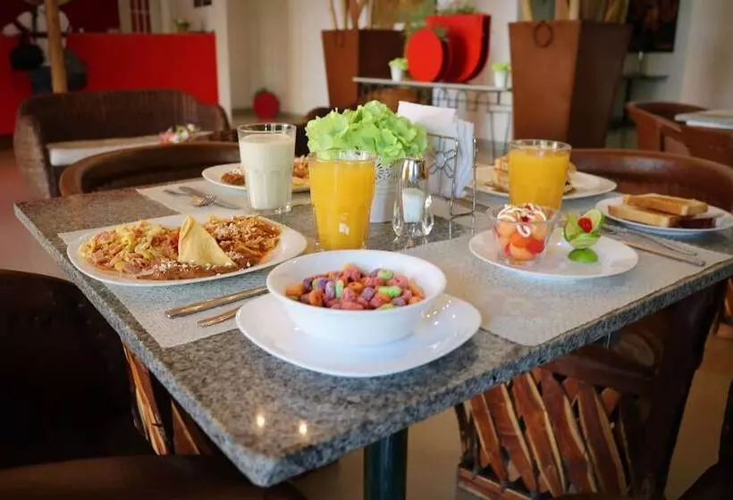 ホテル Zar Colima