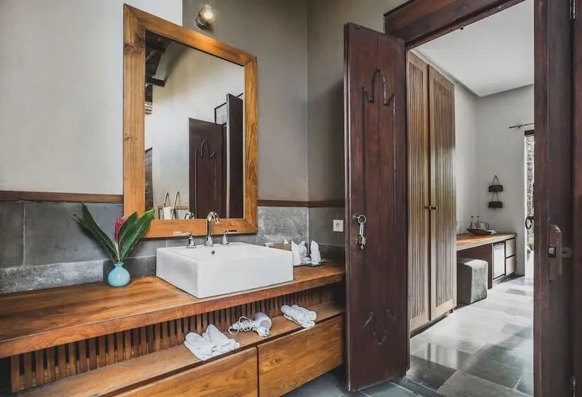 Luwak Ubud Villa & Jungle Suite