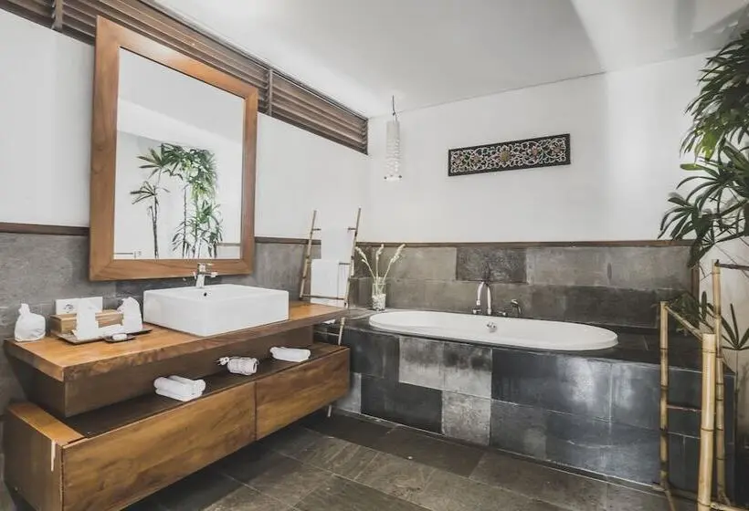 Luwak Ubud Villa & Jungle Suite