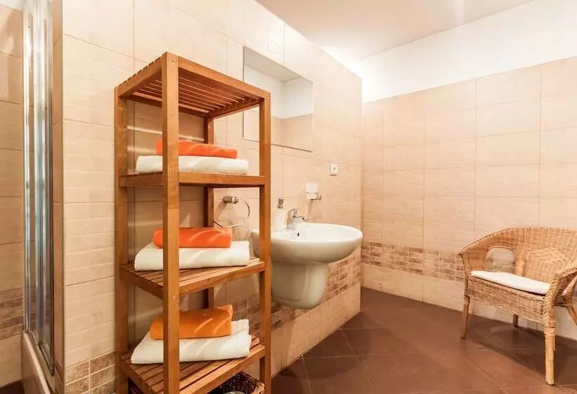 The Secret Garden Apartment Jozefa