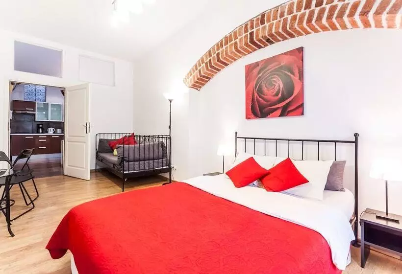 The Secret Garden Apartment Jozefa