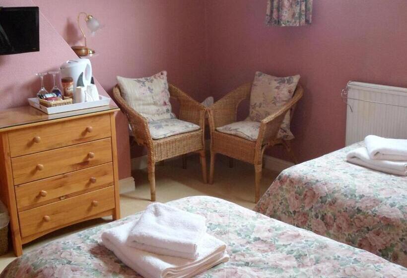 تختخواب و صبحانه The Farthings