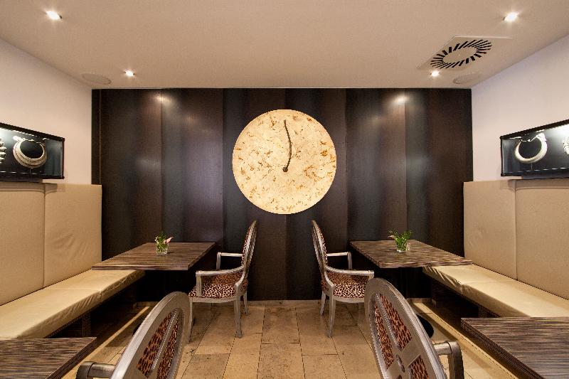 Burns Art & Culture Suitehotel