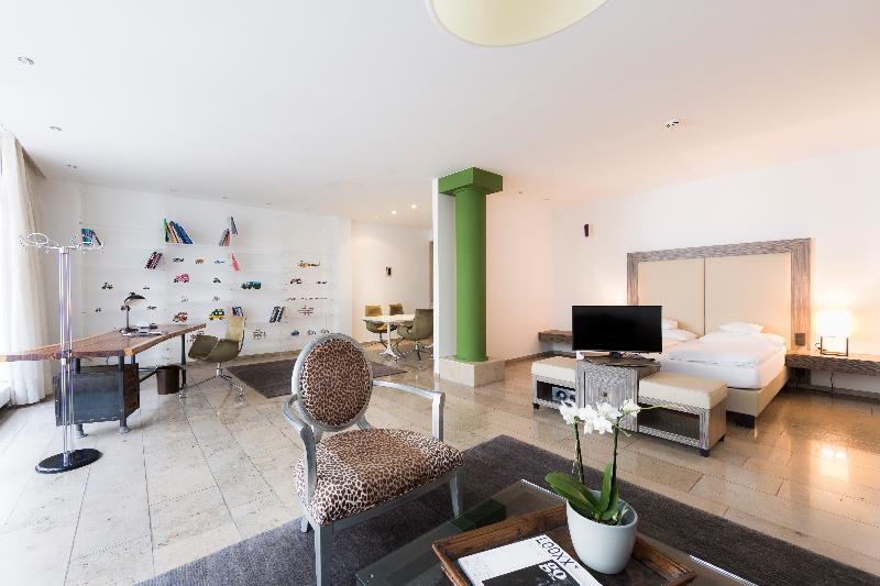 Burns Art & Culture Suitehotel