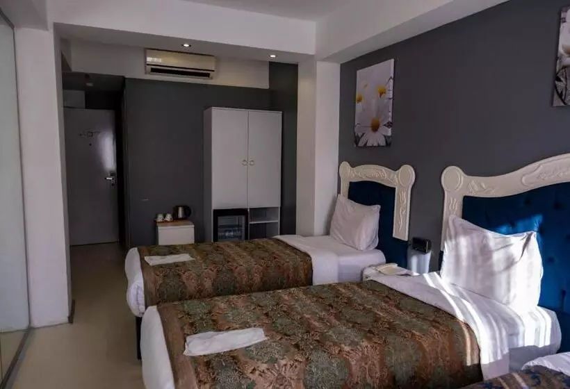 Otel Albatros Hagia Sophia