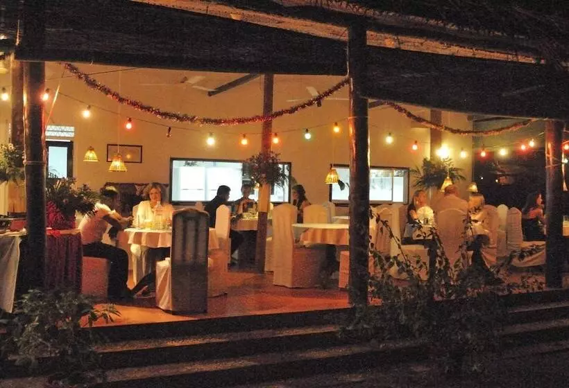 酒店 Dalmanuta Gardens