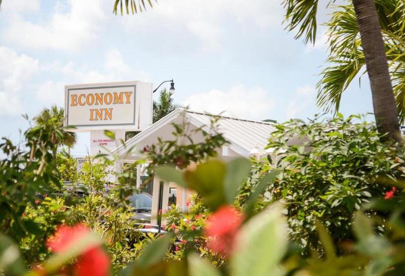 ホテル Economy Inn