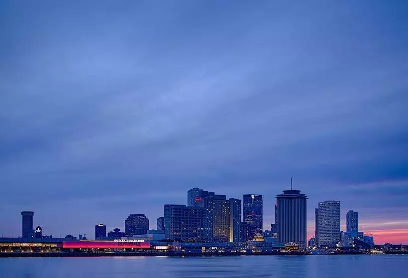 酒店 Federal City Inn & Suites