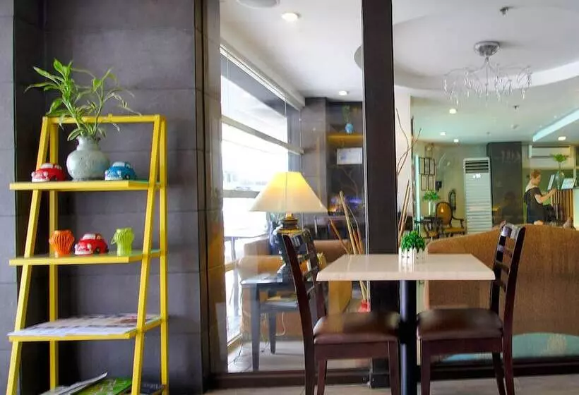 Fersal Hotel Neptune Makati