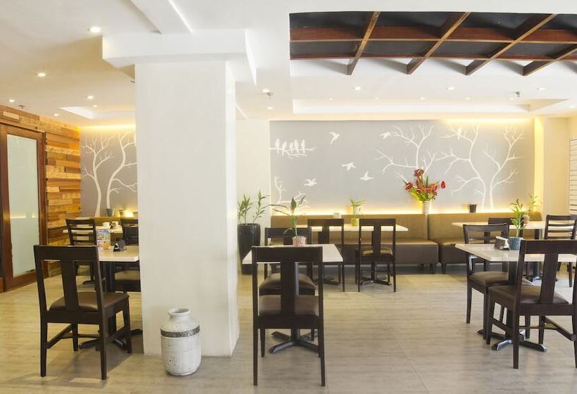 Fersal Hotel Neptune Makati