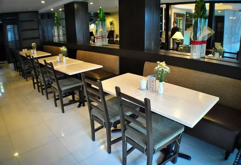 Fersal Hotel Neptune Makati